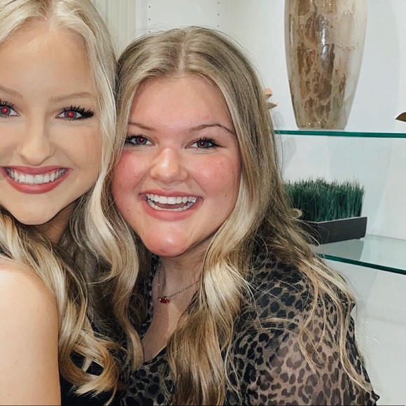 Meet your Posher, Jayci - Picture 1 of 1